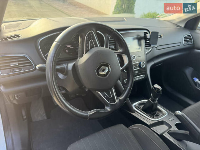 Білий Рено Меган, об'ємом двигуна 1.5 л та пробігом 213 тис. км за 12500 $, фото 13 на Automoto.ua