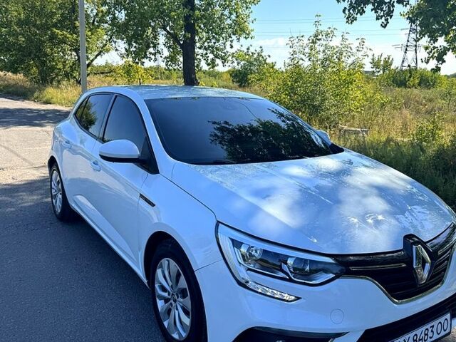Білий Рено Меган, об'ємом двигуна 1.5 л та пробігом 253 тис. км за 12500 $, фото 2 на Automoto.ua
