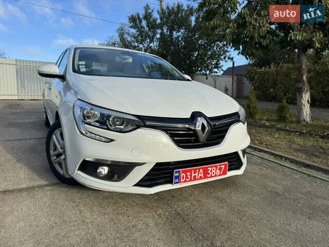 Білий Рено Меган, об'ємом двигуна 1.5 л та пробігом 213 тис. км за 12500 $, фото 6 на Automoto.ua