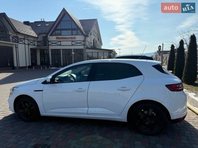 Білий Рено Меган, об'ємом двигуна 1.46 л та пробігом 225 тис. км за 13500 $, фото 31 на Automoto.ua
