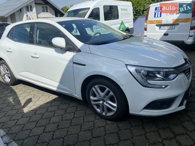 Белый Рено Меган, объемом двигателя 1.46 л и пробегом 200 тыс. км за 10680 $, фото 1 на Automoto.ua