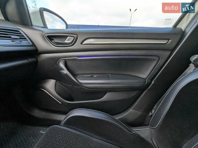Белый Рено Меган, объемом двигателя 1.46 л и пробегом 112 тыс. км за 14000 $, фото 77 на Automoto.ua