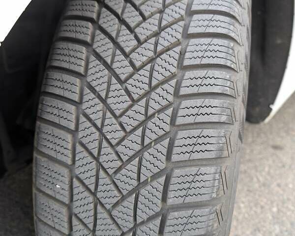 Белый Рено Меган, объемом двигателя 1.46 л и пробегом 112 тыс. км за 14000 $, фото 80 на Automoto.ua