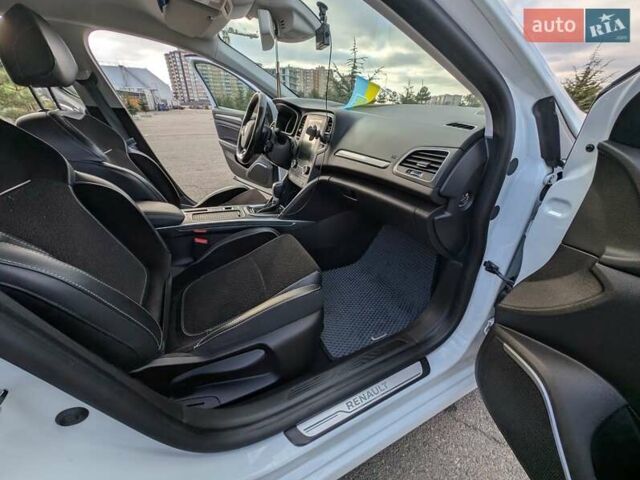 Белый Рено Меган, объемом двигателя 1.46 л и пробегом 112 тыс. км за 14000 $, фото 52 на Automoto.ua