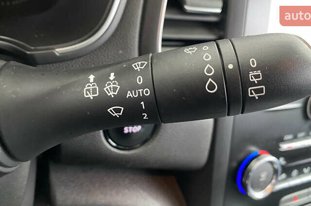 Білий Рено Меган, об'ємом двигуна 1.46 л та пробігом 179 тис. км за 15450 $, фото 15 на Automoto.ua