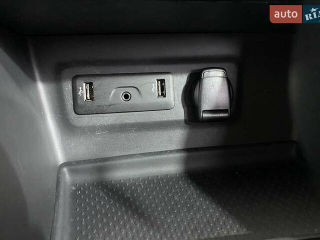 Білий Рено Меган, об'ємом двигуна 1.46 л та пробігом 179 тис. км за 15450 $, фото 21 на Automoto.ua