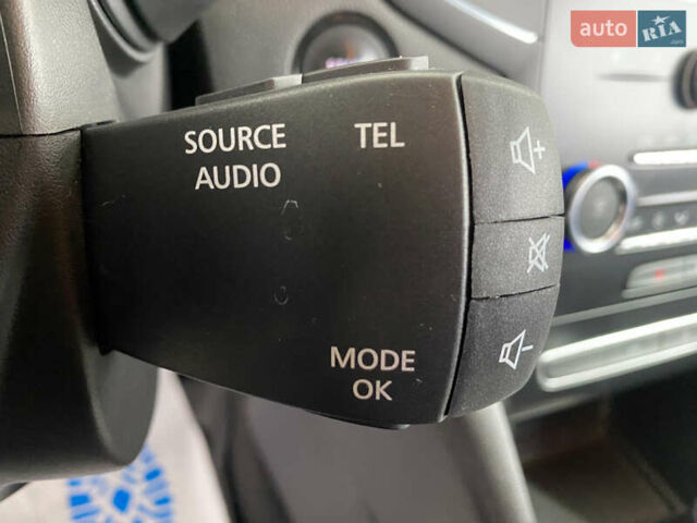 Білий Рено Меган, об'ємом двигуна 1.46 л та пробігом 179 тис. км за 15450 $, фото 16 на Automoto.ua