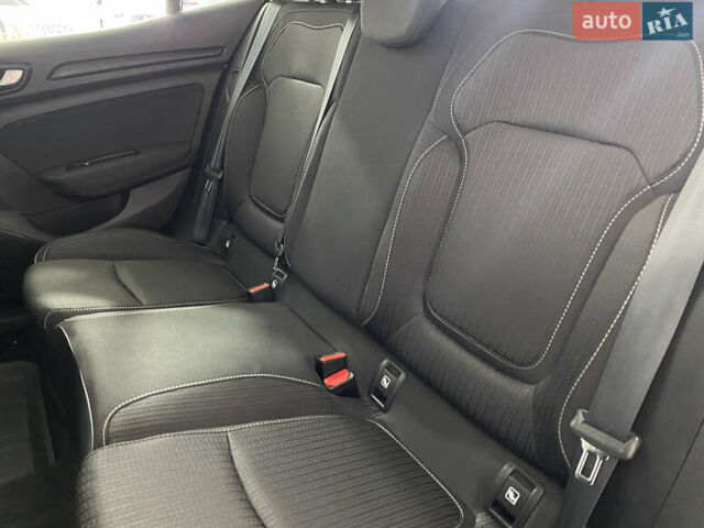 Білий Рено Меган, об'ємом двигуна 1.46 л та пробігом 179 тис. км за 15450 $, фото 9 на Automoto.ua