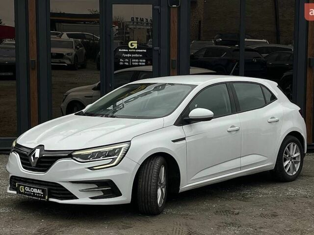 Белый Рено Меган, объемом двигателя 1.46 л и пробегом 122 тыс. км за 12800 $, фото 4 на Automoto.ua