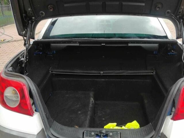 Белый Рено Меган, объемом двигателя 0 л и пробегом 90 тыс. км за 1500 $, фото 6 на Automoto.ua