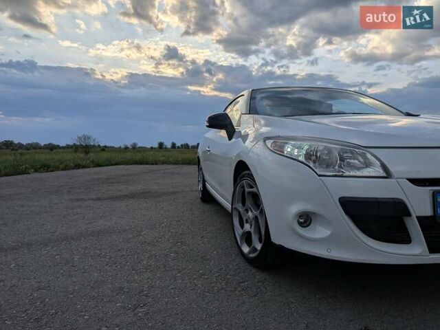 Білий Рено Меган, об'ємом двигуна 1.4 л та пробігом 92 тис. км за 9800 $, фото 8 на Automoto.ua
