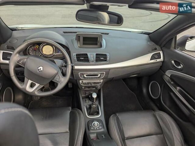 Білий Рено Меган, об'ємом двигуна 1.4 л та пробігом 92 тис. км за 9800 $, фото 1 на Automoto.ua