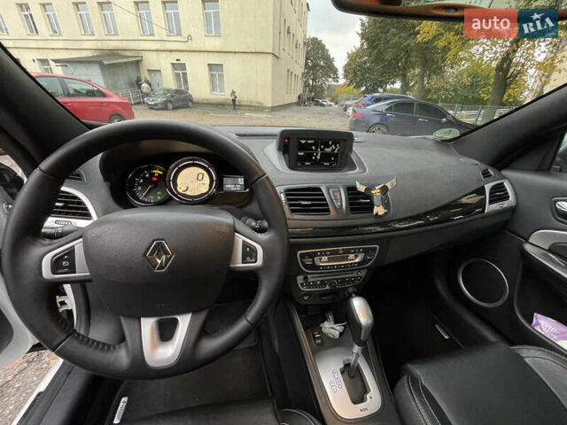 Белый Рено Меган, объемом двигателя 1.46 л и пробегом 258 тыс. км за 9300 $, фото 17 на Automoto.ua