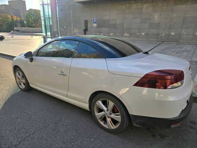 Білий Рено Меган, об'ємом двигуна 1.5 л та пробігом 182 тис. км за 9000 $, фото 2 на Automoto.ua