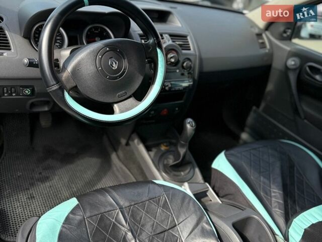 Белый Рено Меган, объемом двигателя 1.4 л и пробегом 231 тыс. км за 2700 $, фото 11 на Automoto.ua