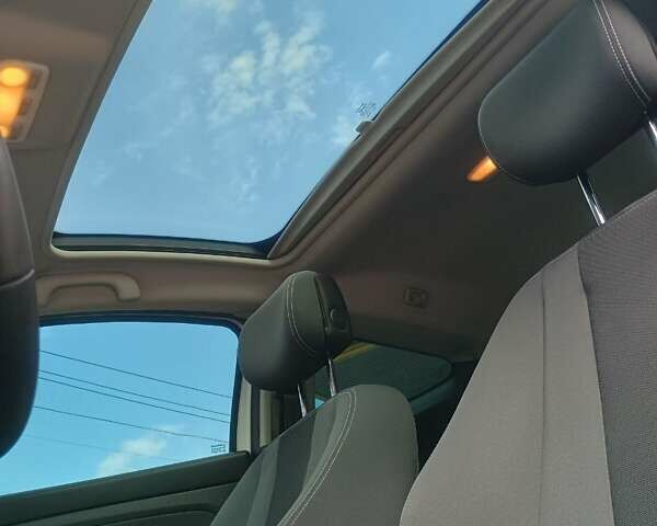 Белый Рено Меган, объемом двигателя 1.6 л и пробегом 182 тыс. км за 7100 $, фото 11 на Automoto.ua