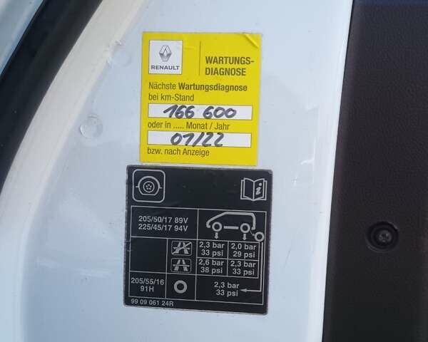 Белый Рено Меган, объемом двигателя 1.6 л и пробегом 182 тыс. км за 7100 $, фото 13 на Automoto.ua