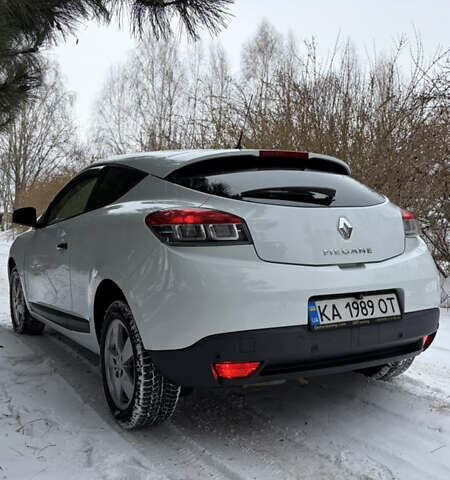 Білий Рено Меган, об'ємом двигуна 2 л та пробігом 139 тис. км за 7290 $, фото 9 на Automoto.ua