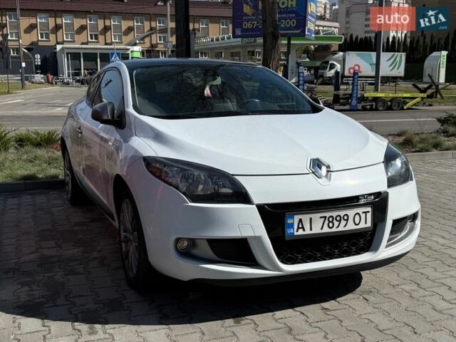 Белый Рено Меган, объемом двигателя 1.46 л и пробегом 154 тыс. км за 7900 $, фото 1 на Automoto.ua