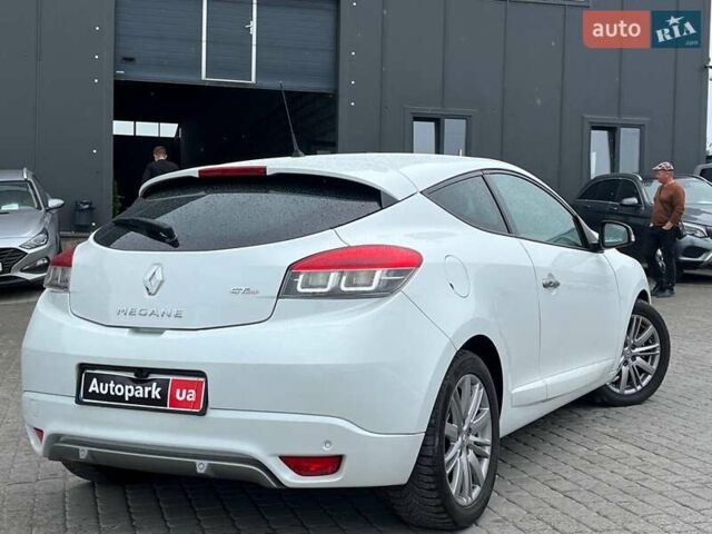 Білий Рено Меган, об'ємом двигуна 1.6 л та пробігом 155 тис. км за 10190 $, фото 9 на Automoto.ua