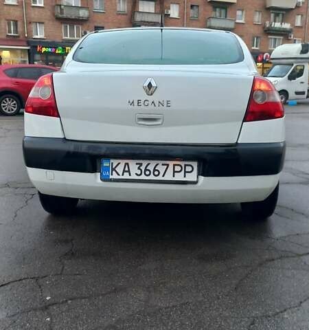 Белый Рено Меган, объемом двигателя 1.6 л и пробегом 212 тыс. км за 3400 $, фото 6 на Automoto.ua
