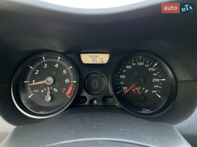 Білий Рено Меган, об'ємом двигуна 1.4 л та пробігом 215 тис. км за 3900 $, фото 19 на Automoto.ua