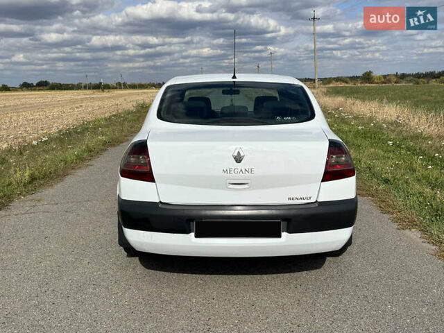 Белый Рено Меган, объемом двигателя 1.4 л и пробегом 215 тыс. км за 4100 $, фото 9 на Automoto.ua
