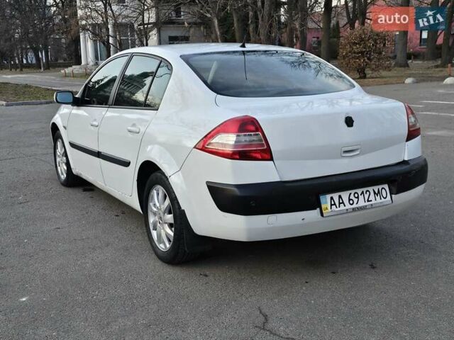 Белый Рено Меган, объемом двигателя 1.39 л и пробегом 240 тыс. км за 3300 $, фото 10 на Automoto.ua