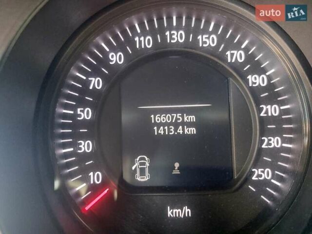 Рено Меган 2017 в Житомире на Automoto.ua Белый Рено Меган, объемом двигателя 1.5 л и пробегом 166 тыс. км за 13499 $, фото 8 на Automoto.ua