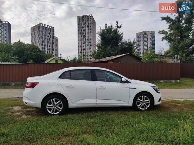 Белый Рено Меган, объемом двигателя 1.46 л и пробегом 150 тыс. км за 13999 $, фото 8 на Automoto.ua