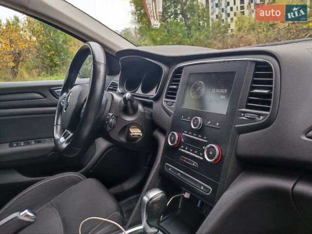 Білий Рено Меган, об'ємом двигуна 1.46 л та пробігом 150 тис. км за 13300 $, фото 10 на Automoto.ua