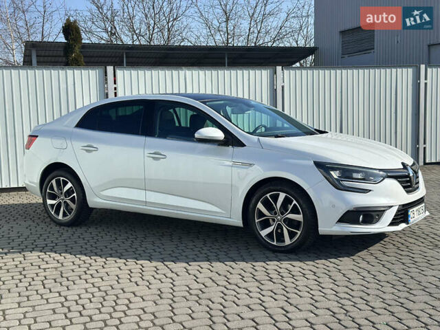 Белый Рено Меган, объемом двигателя 1.46 л и пробегом 199 тыс. км за 14299 $, фото 2 на Automoto.ua