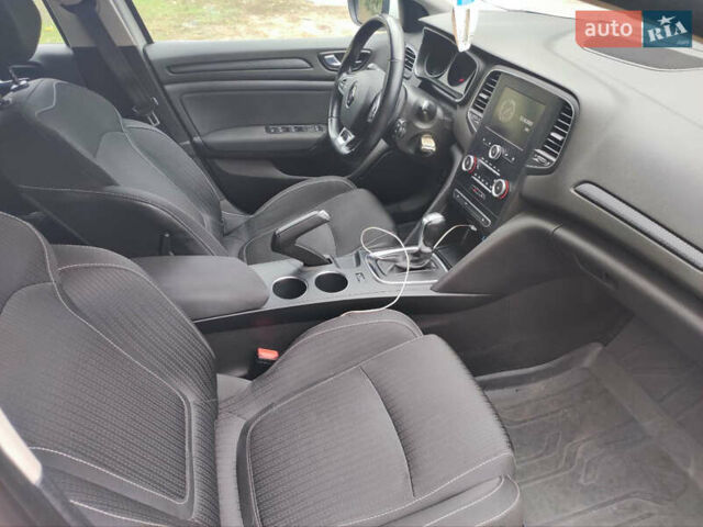 Білий Рено Меган, об'ємом двигуна 1.46 л та пробігом 150 тис. км за 13300 $, фото 9 на Automoto.ua