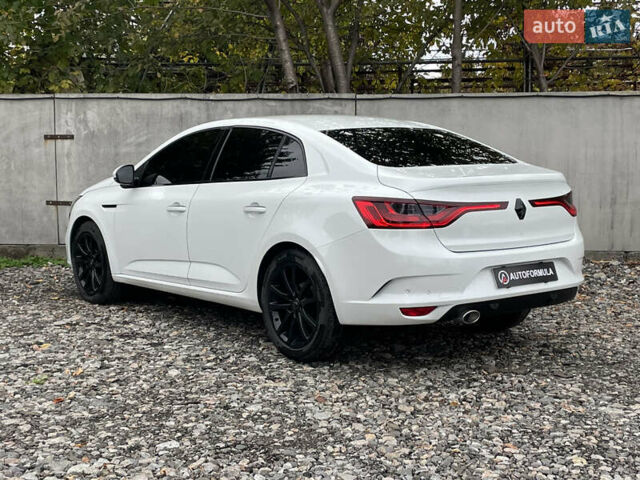 Белый Рено Меган, объемом двигателя 1.46 л и пробегом 239 тыс. км за 13490 $, фото 5 на Automoto.ua