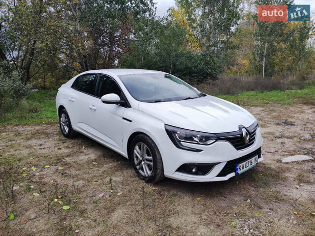 Білий Рено Меган, об'ємом двигуна 1.46 л та пробігом 150 тис. км за 13300 $, фото 1 на Automoto.ua