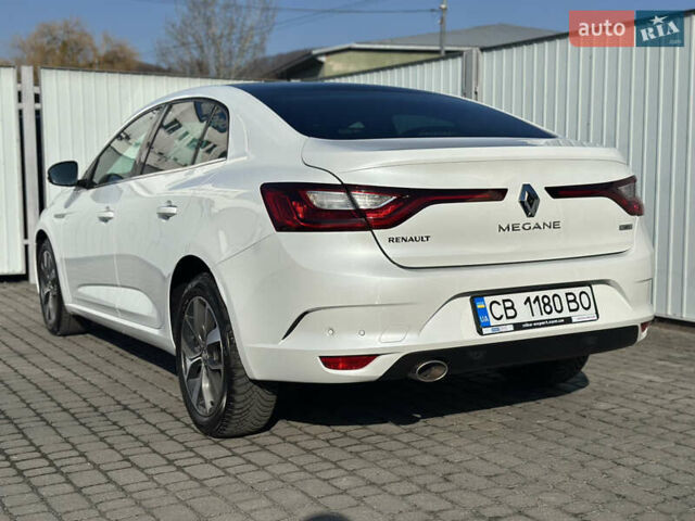 Белый Рено Меган, объемом двигателя 1.46 л и пробегом 199 тыс. км за 14299 $, фото 11 на Automoto.ua