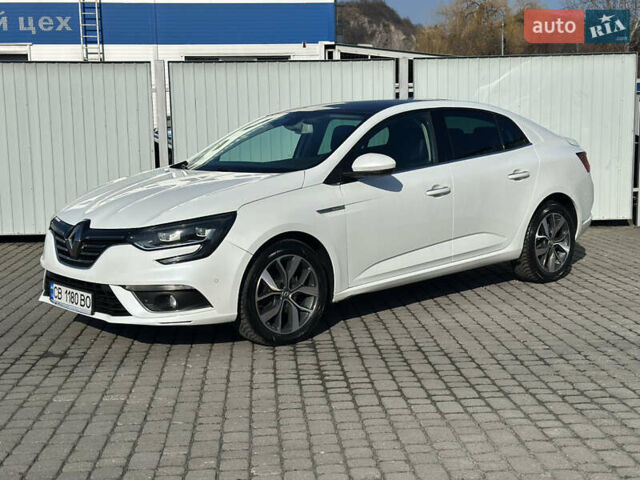 Белый Рено Меган, объемом двигателя 1.46 л и пробегом 199 тыс. км за 14299 $, фото 3 на Automoto.ua
