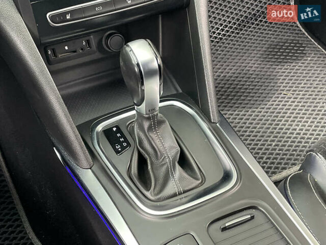 Белый Рено Меган, объемом двигателя 1.46 л и пробегом 239 тыс. км за 13490 $, фото 26 на Automoto.ua