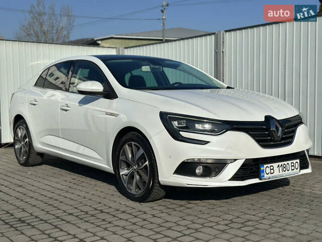 Белый Рено Меган, объемом двигателя 1.46 л и пробегом 199 тыс. км за 14299 $, фото 12 на Automoto.ua