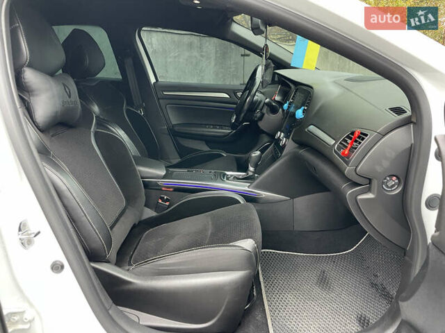 Белый Рено Меган, объемом двигателя 1.46 л и пробегом 239 тыс. км за 13490 $, фото 14 на Automoto.ua