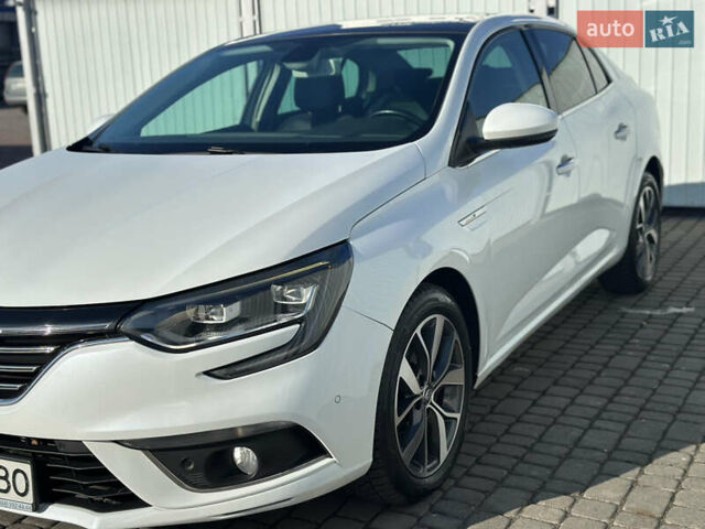Белый Рено Меган, объемом двигателя 1.46 л и пробегом 199 тыс. км за 14299 $, фото 18 на Automoto.ua
