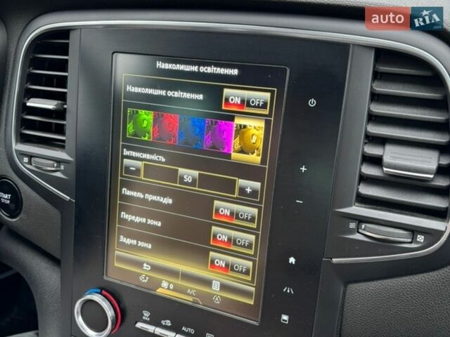 Белый Рено Меган, объемом двигателя 1.46 л и пробегом 198 тыс. км за 15600 $, фото 18 на Automoto.ua