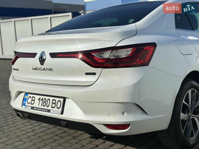 Белый Рено Меган, объемом двигателя 1.46 л и пробегом 199 тыс. км за 14299 $, фото 10 на Automoto.ua