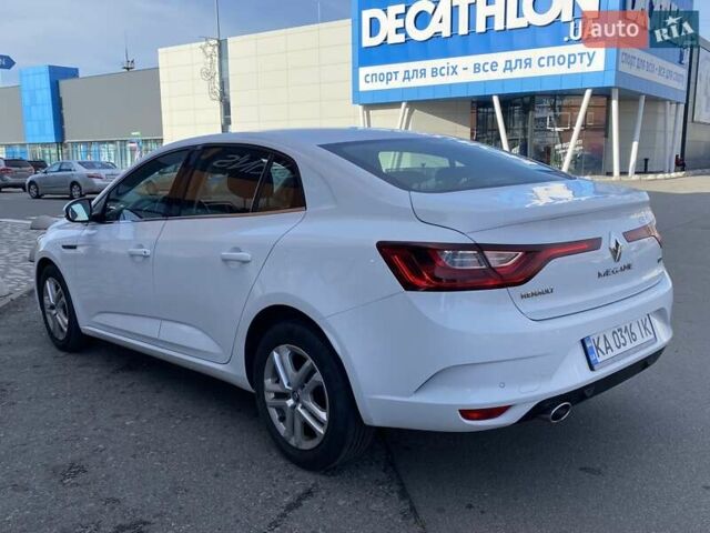 Белый Рено Меган, объемом двигателя 1.46 л и пробегом 150 тыс. км за 13990 $, фото 6 на Automoto.ua