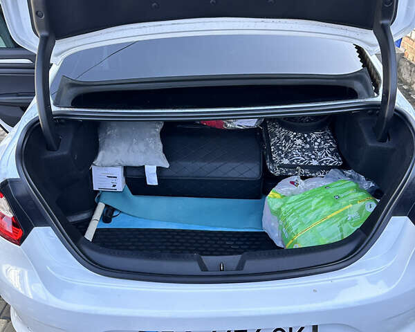 Білий Рено Меган, об'ємом двигуна 1.46 л та пробігом 103 тис. км за 16200 $, фото 15 на Automoto.ua