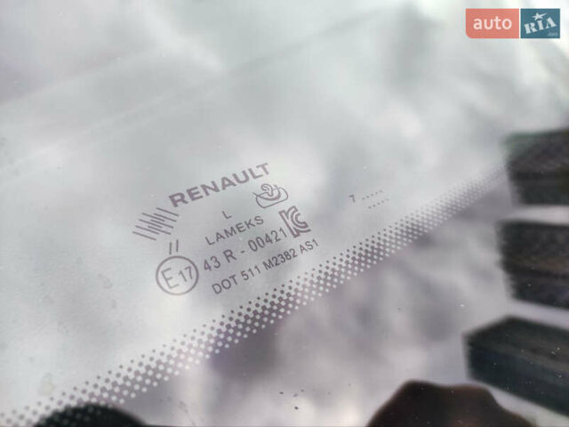 Білий Рено Меган, об'ємом двигуна 1.46 л та пробігом 150 тис. км за 13300 $, фото 14 на Automoto.ua