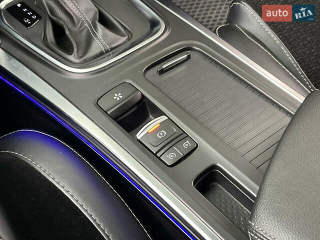 Белый Рено Меган, объемом двигателя 1.46 л и пробегом 239 тыс. км за 13490 $, фото 27 на Automoto.ua