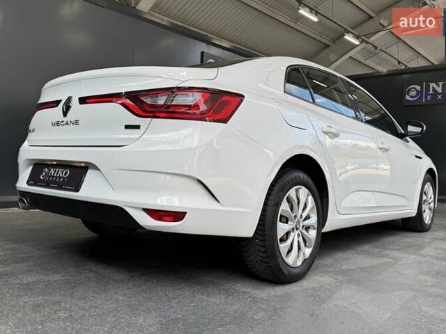 Білий Рено Меган, об'ємом двигуна 1.5 л та пробігом 94 тис. км за 14500 $, фото 17 на Automoto.ua