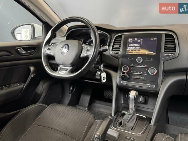 Белый Рено Меган, объемом двигателя 1.5 л и пробегом 122 тыс. км за 15900 $, фото 28 на Automoto.ua