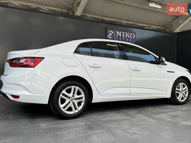 Белый Рено Меган, объемом двигателя 1.5 л и пробегом 88 тыс. км за 15900 $, фото 28 на Automoto.ua